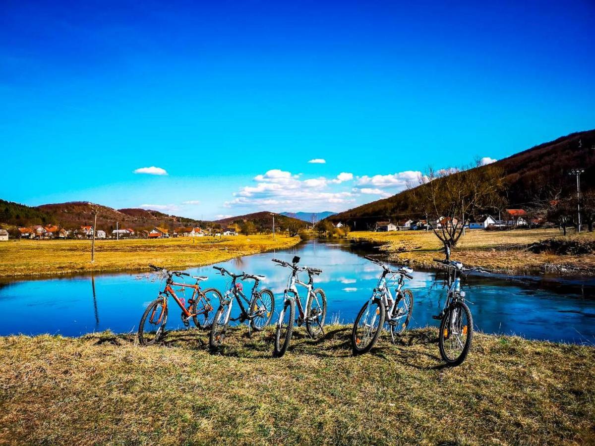 Gacka-Beautiful Place In Nature โอโทชาส ภายนอก รูปภาพ